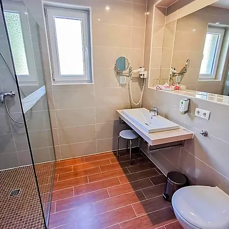 Wald-hotel Hotel