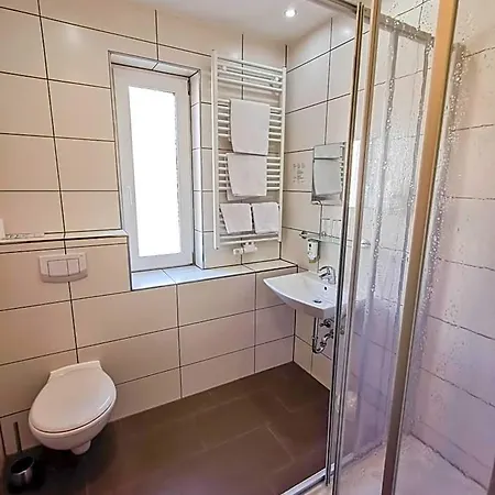 Wald-hotel Sellin (Rugen)