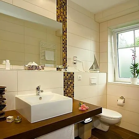 Wald-hotel 3* Sellin (Rugen)