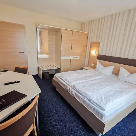 Wald-hotel Ξενοδοχείο 3*