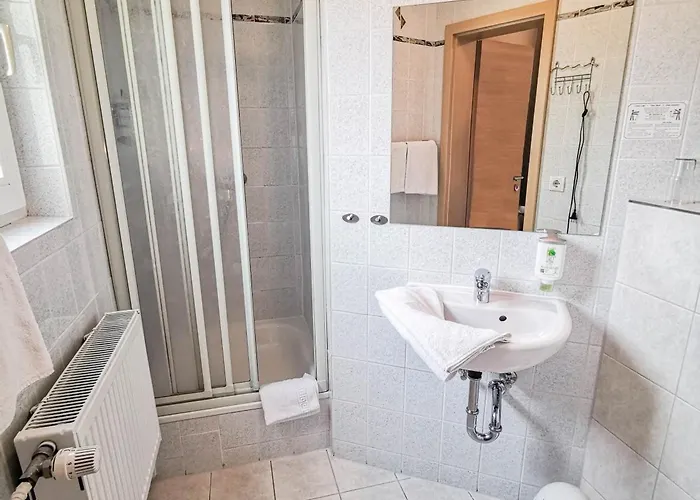 Wald-hotel Hotel Sellin (Rugen)